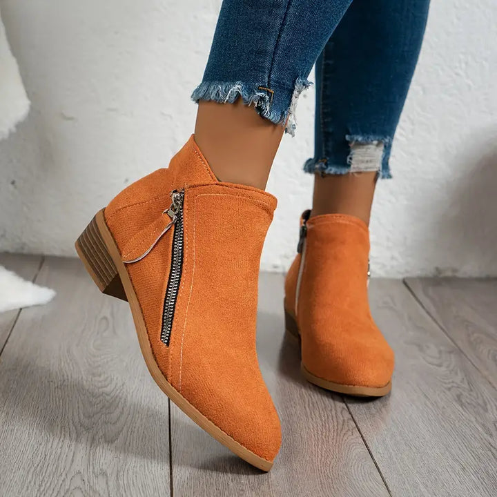 Elegante Suede Ankle Boots